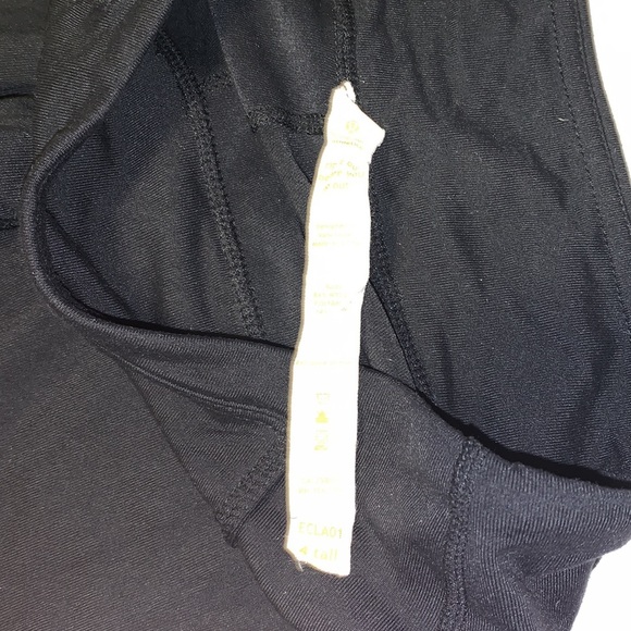 Lululemon Black Y2K Flare Pants - Women’s Size 4 TALL - Picture 6 of 6